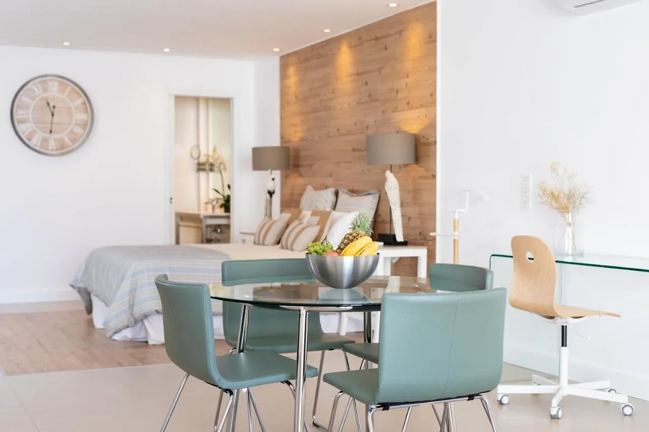 Rooms & Suites Loft 2G Deluxe Edition Arrecife Spanien